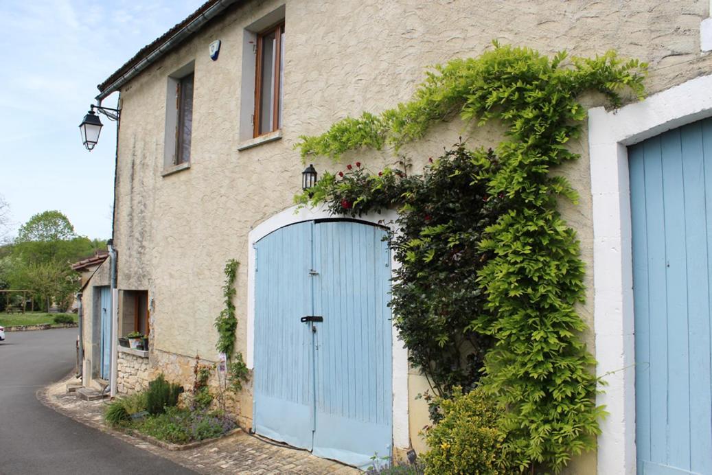 La Grange, 10 Rue Du Lavoir Saint-Martial-d'Albarede Exterior photo