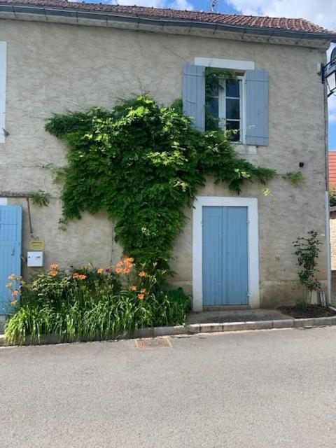 La Grange, 10 Rue Du Lavoir Saint-Martial-d'Albarede Exterior photo